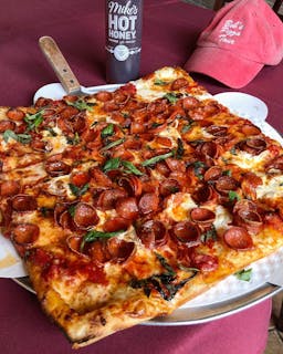 Rosa Grande Pepperoni Pizza