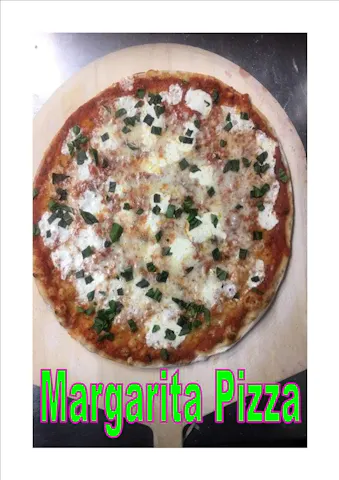 Margarita pizza with fresh mozzarella and basil