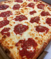Grandmas Square Pan Pizza