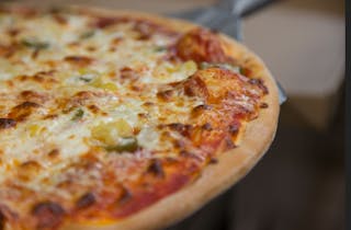 Build Your Own Cheese Pizza