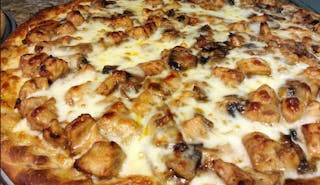 Pan Chicken Marsala Pizza