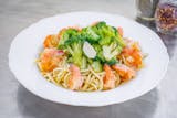 Shrimp & Broccoli in Garlic Sauce