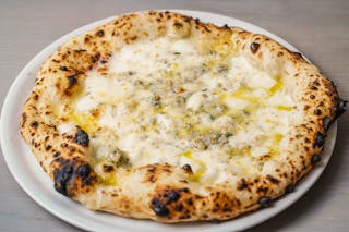 Quattro Formaggi Pizza