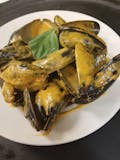Prince Edward Island Langosta Mussels
