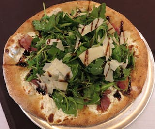 Arugula Con Prosciutto Pizza
