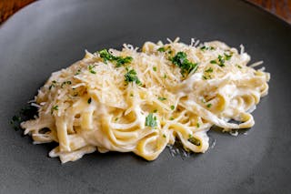 Fettuccine Alfredo