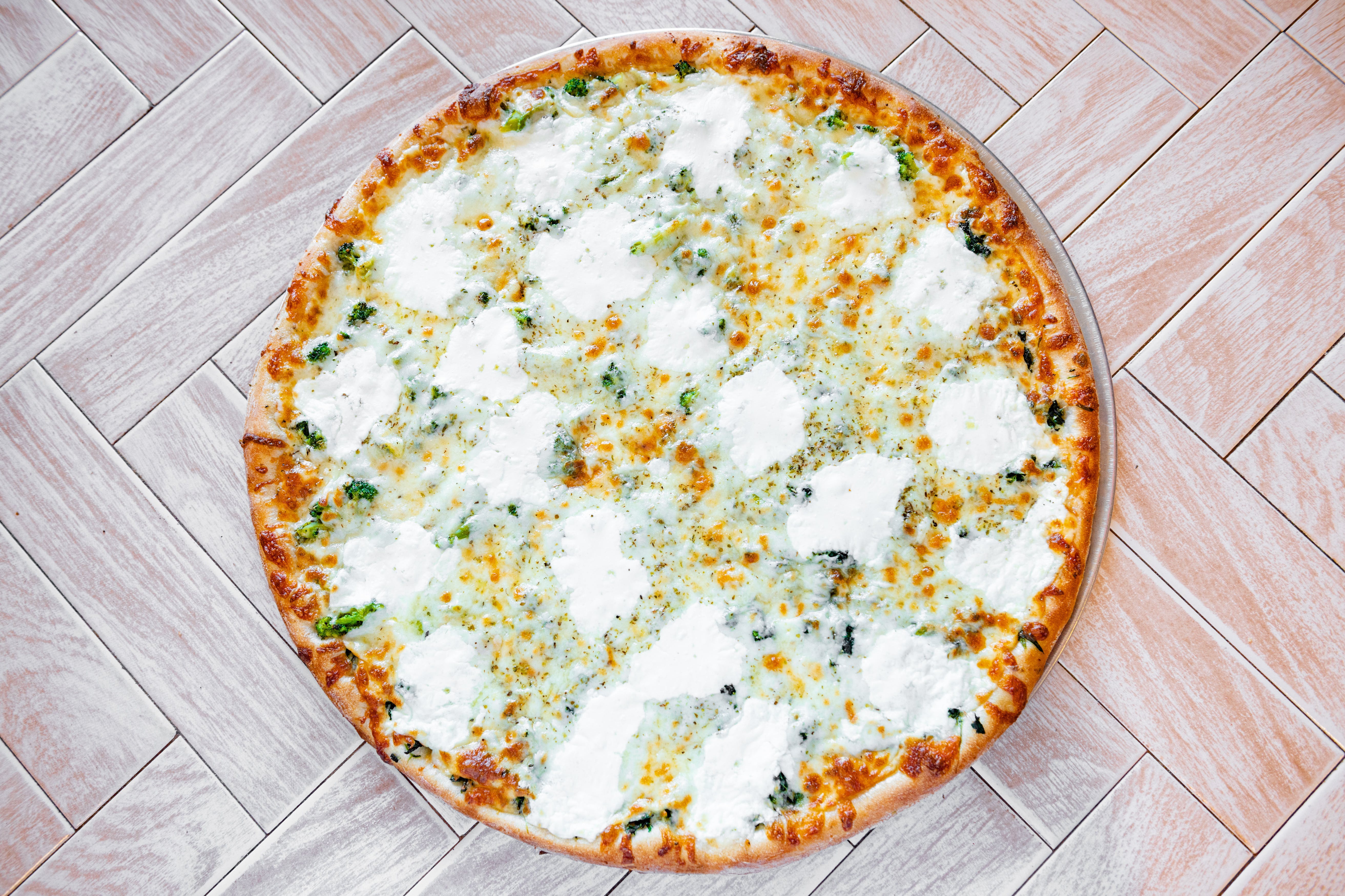 White Pizza with Broccoli