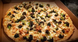 Chicken Alfredo Pizza