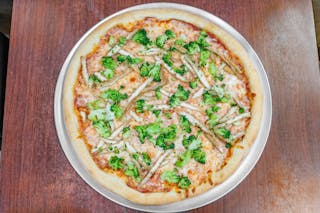 Chicken & Broccoli Pizza