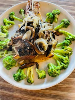 Veal Con Broccoli Lunch