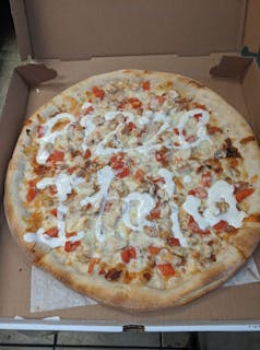 Rancher's Chicken Pizza