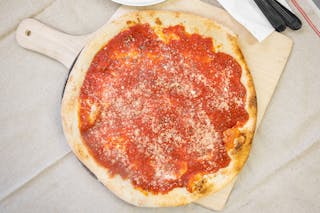 Perry's Signature Pizza