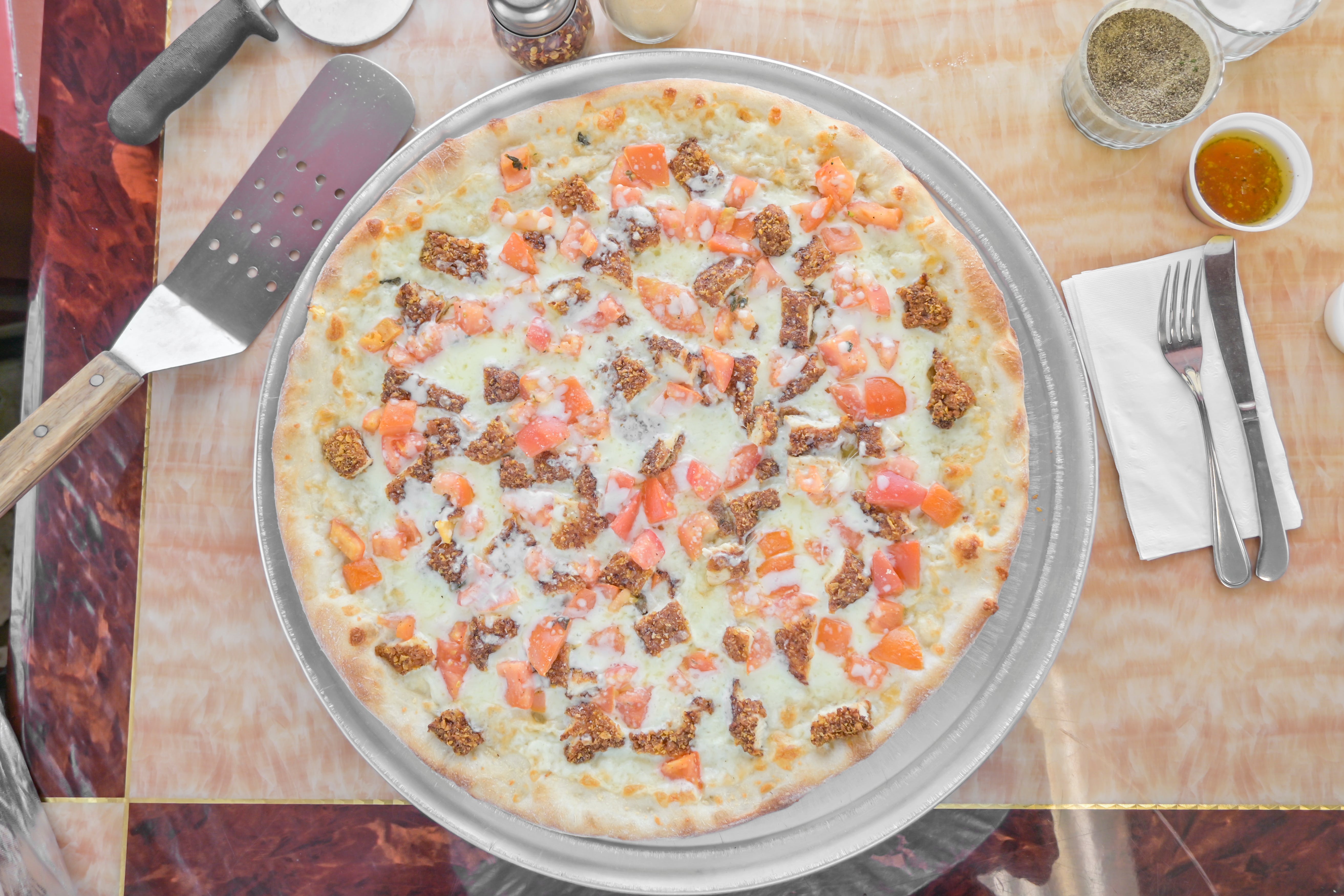 Chicken Tomato Pizza