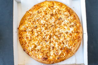 Buffalo Grilled Chicken Pizza