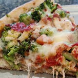 Chicken with Tomato & Broccoli Pie Slice