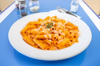 Pasta with Vodka Sauce