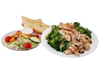 Fettuccine Alfredo with Grilled Chicken & Broccoli