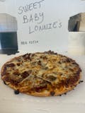 Sweet Baby Lonnie's BBQ Pizza