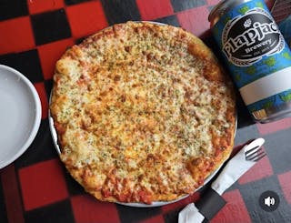 Craft your own 12" Tavern Pizza
