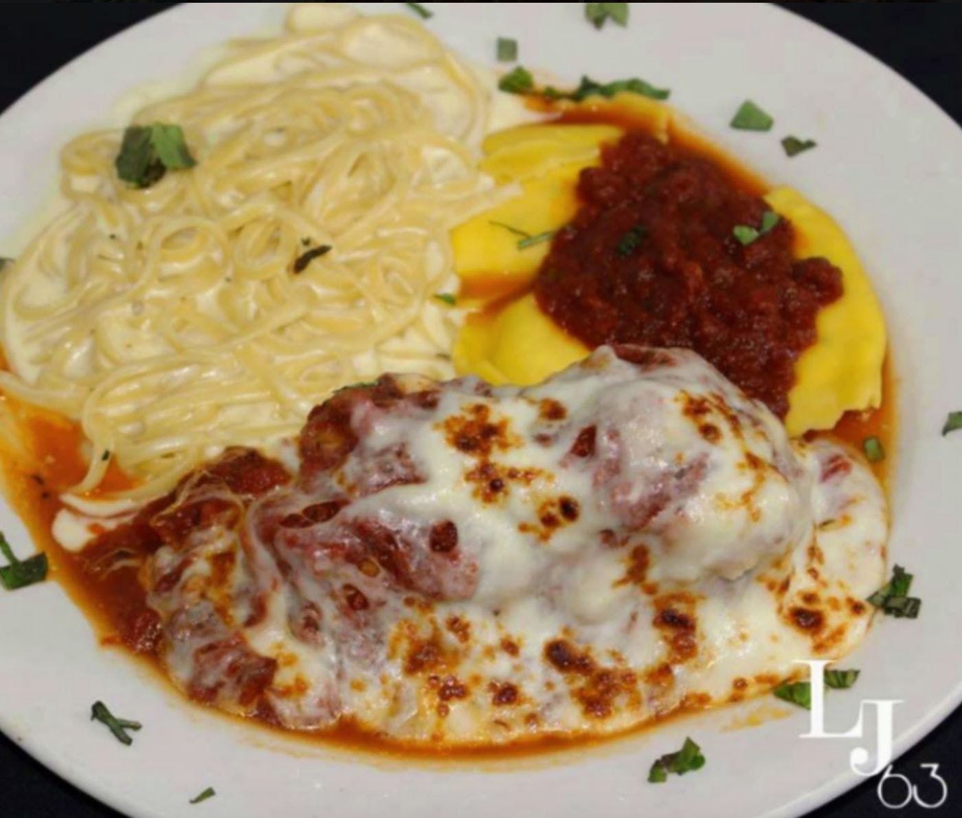 Order Little Joe’s Pasta Combo - Pasta food online from Little Joe's Restaurant-Pizza store, Tinley Park on bringmethat.com