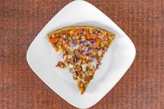 Chicken Cutlet Fresh Tomatoes & Red Onions Pan Pizza