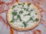 Alfredo Pizza with Spinach