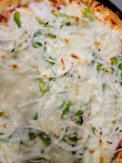 Peppers & Onions & Mozzarella Pizza