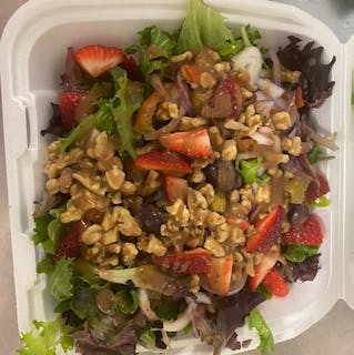 Strawberry Walnut Salad