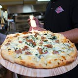 Famous Alfredo Pizza