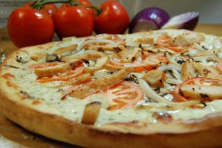 Chicken Garlic Veggie Pizza
