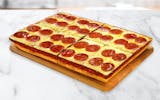 Piara Deep-Dish Pepperoni Pizza