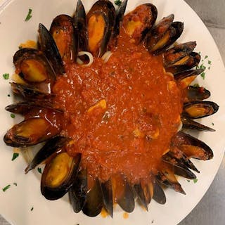 Mussels Alla Napolentana