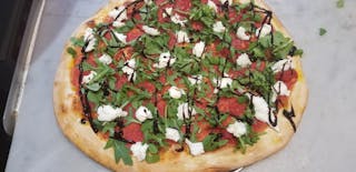 12" Fresh Mozzarella, Tomato, Arugula & Balsamic Glaze Pizza
