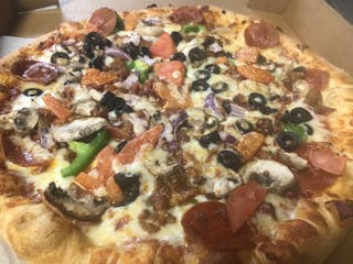 Super Deluxe Pizza