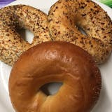 BAGEL WITH CREAM CHEESE BREAKFAST