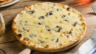 Tartufo Nero Pizza