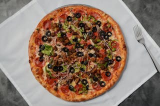Hang Ten Pizza