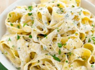 Pasta with Alfredo Sauce