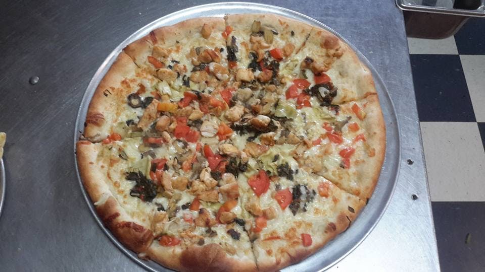 Grilled Chicken Pizza