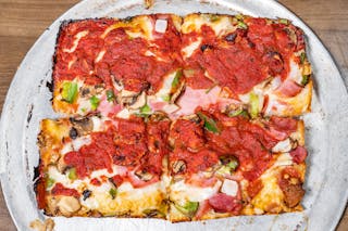 Shield’s Super Pizza
