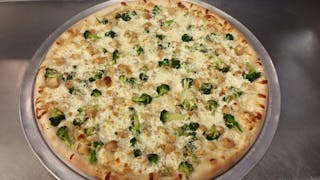 Chicken Broccoli Pizza