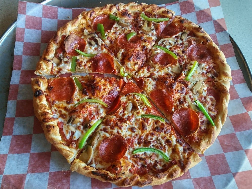 Build Your Own Wizard Wicks Pizza