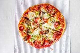 JJ Supreme Pizza
