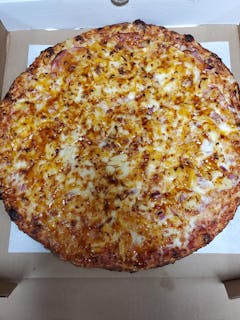 Spicy Hawaiian Pizza