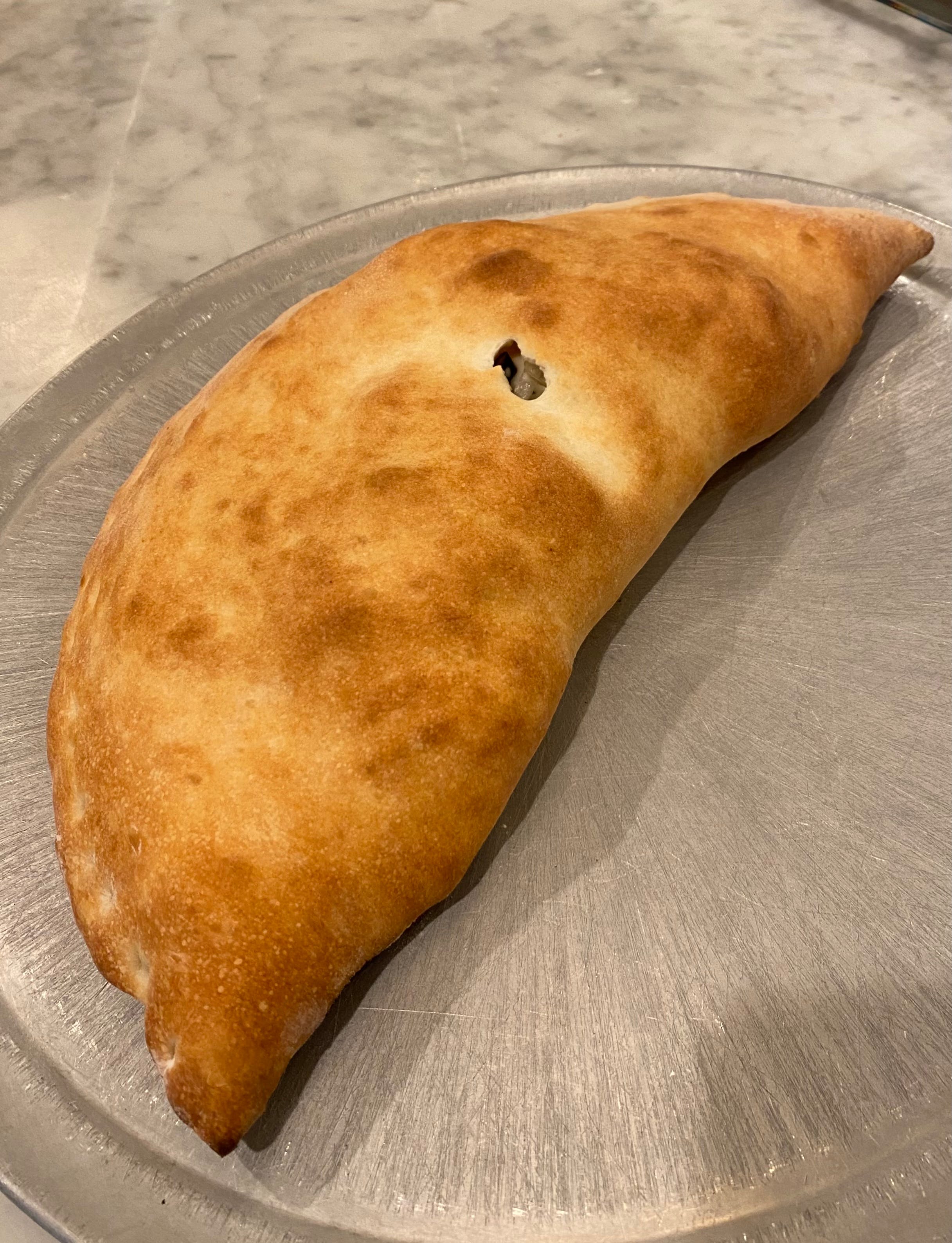 Order Mozzarella & Ricotta Calzone - Small food online from Italian Corner Deli By Massimo store, Trumbull on bringmethat.com