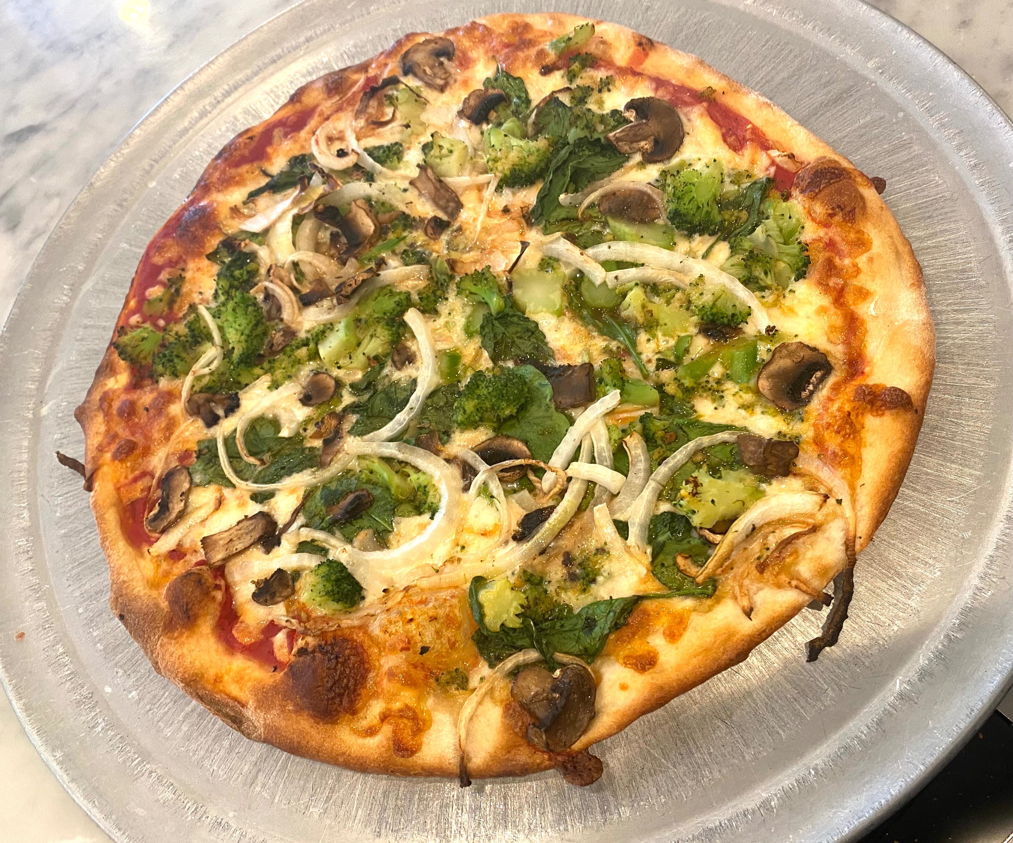 Order Veggie Pizza - Small 12" food online from Italian Corner Deli By Massimo store, Trumbull on bringmethat.com