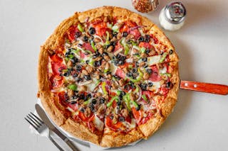 #2.Palace Deluxe Pizza