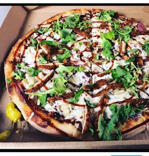 Vegan Beyond BBQ Chick'n Pizza