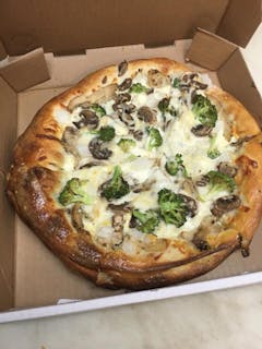 Chicken Alfredo Pizza