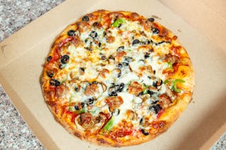 California Combo Pizza
